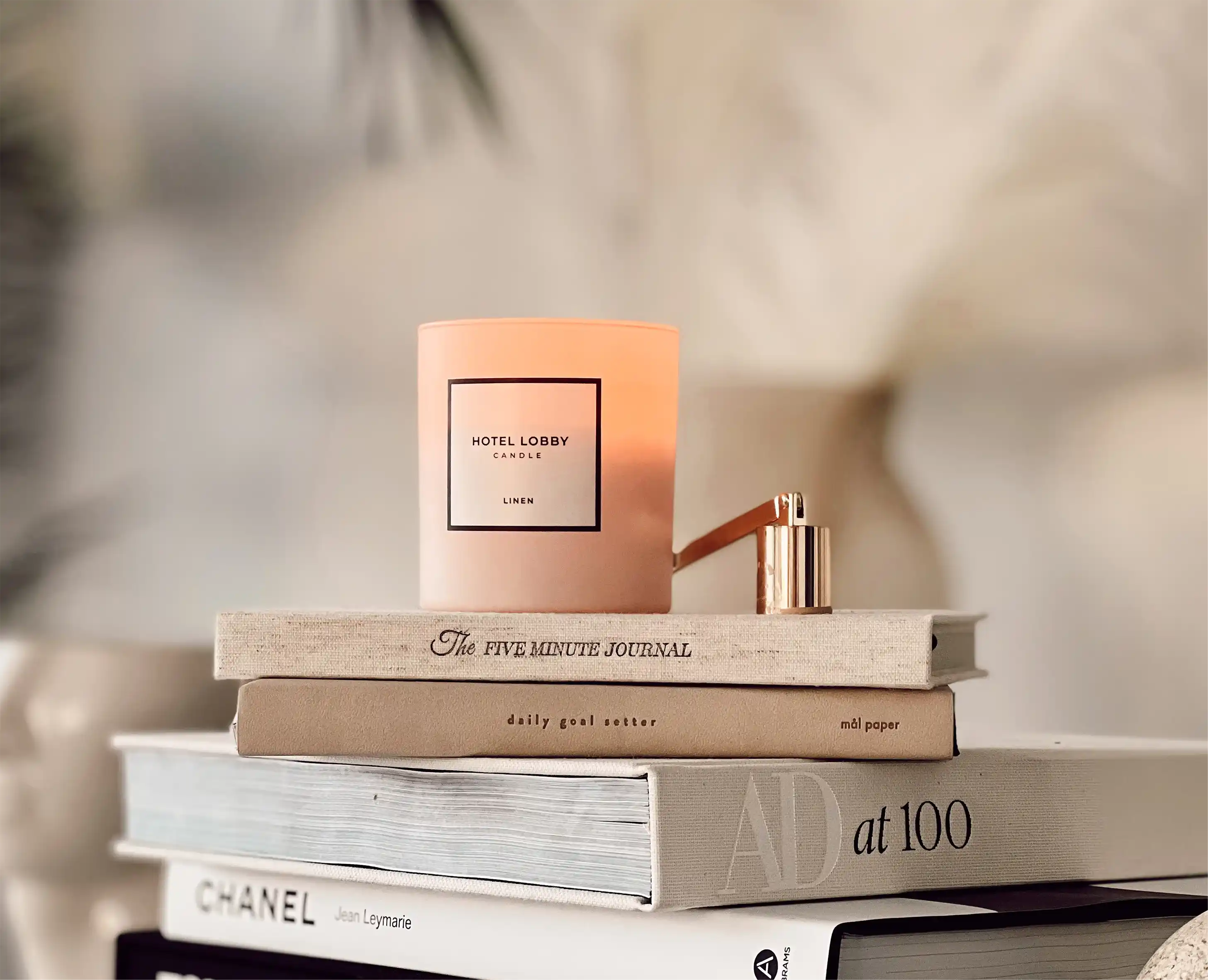 PRICES PATENT fresh linen candle image 3