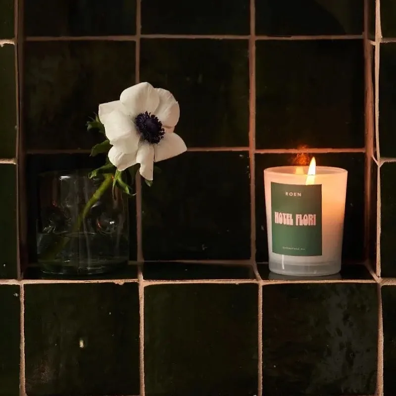 ROEN Beauty Rose quartz candle image 2